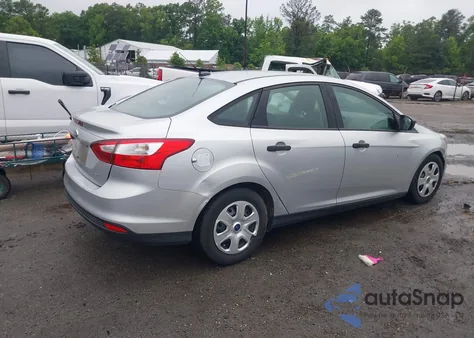 2012 Ford Focus S z USA, uszkodzony, nr VIN 1FAHP3E2XCL251899